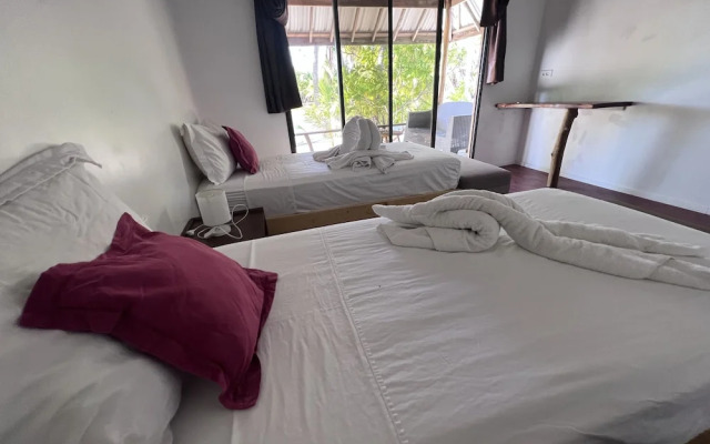 Aotera Guest House