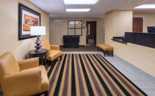 Extended Stay America Suites Chicago Woodfield Mall