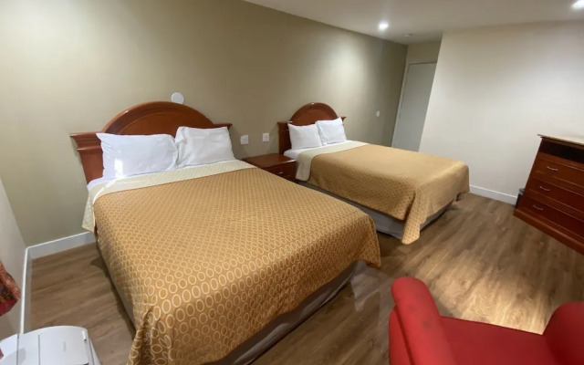 Royale Inn Motel