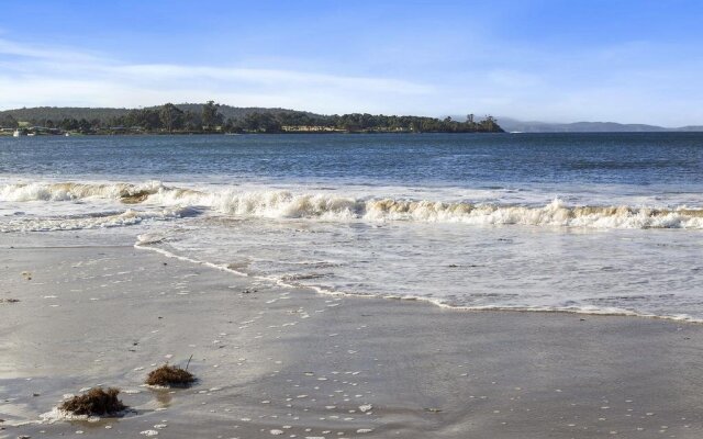 Summertime Beach Cottage