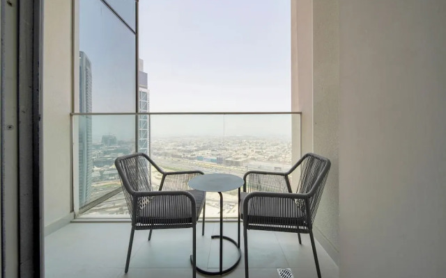 PVH - Opulent 2BR in Forte Tower 1