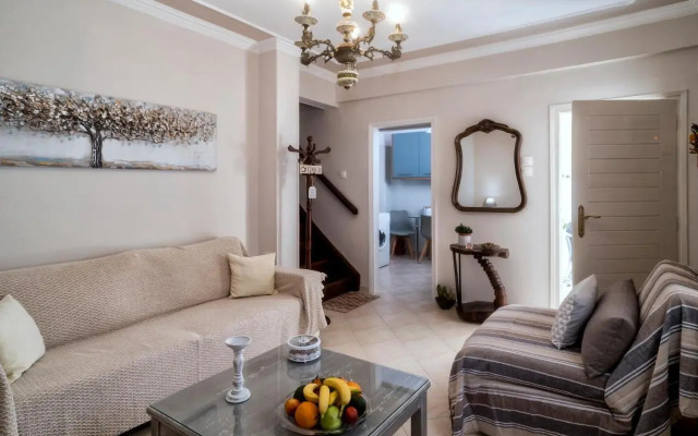 Mary's Dreamy Maisonette