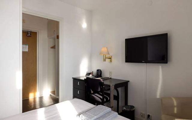 Hotel Bishops Arms Mora