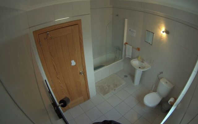 Peniche Surf Lodge - Hostel