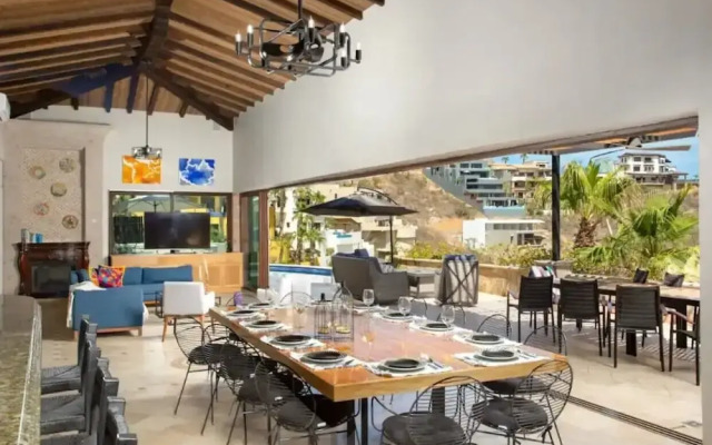6BD Villa with Ocean Views in Cabo