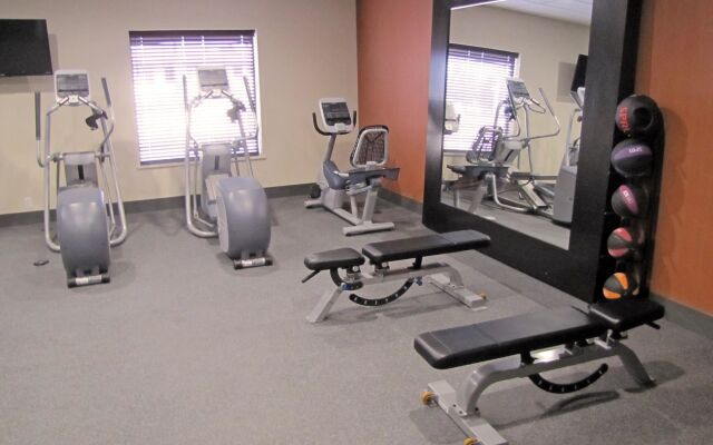 Hampton Inn McPherson