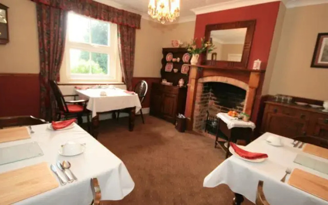 Holmebridge House