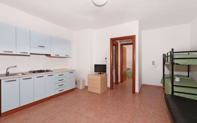 4 Mori, Residence (MUV101)