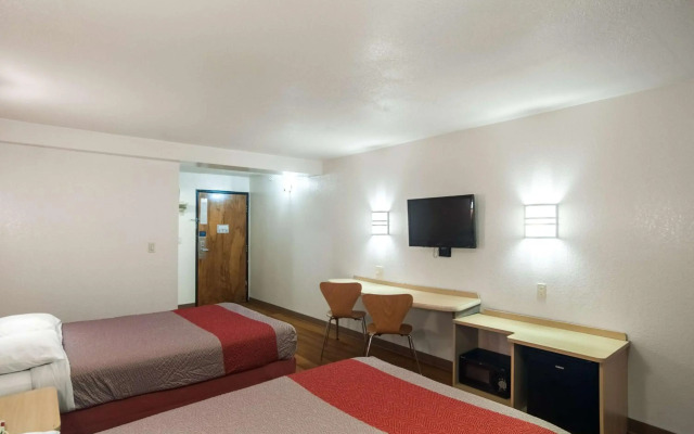 Motel 6 Oklahoma City, OK - South