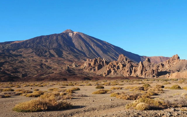 Hübsche Ferienwohnung mit 2 Schlafzimmern, Pool und WLAN, Strandnähe