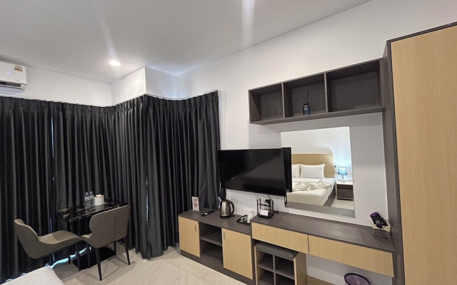 Lucky Residence Phuket T&P