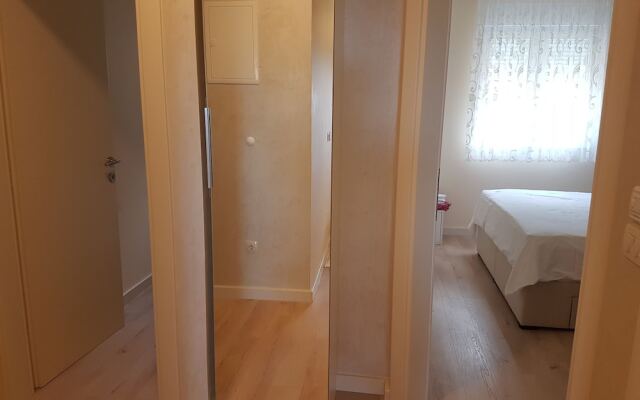 Apartments Leone