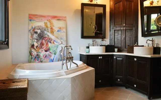 Malibu Tuscany Villa