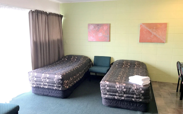 Greenview Motel