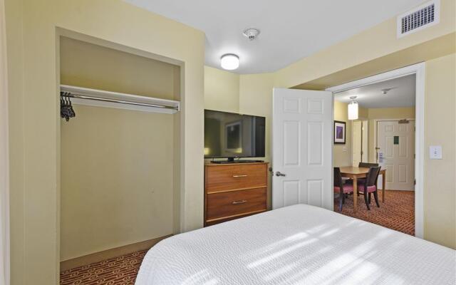 Extended Stay America Suites Atlanta Norcross Peachtree Corn