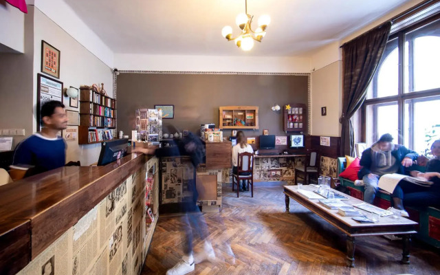 Sir Toby's Hostel