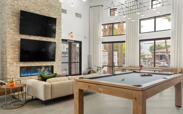 TWO CozySuites Apartment DowntownChandler