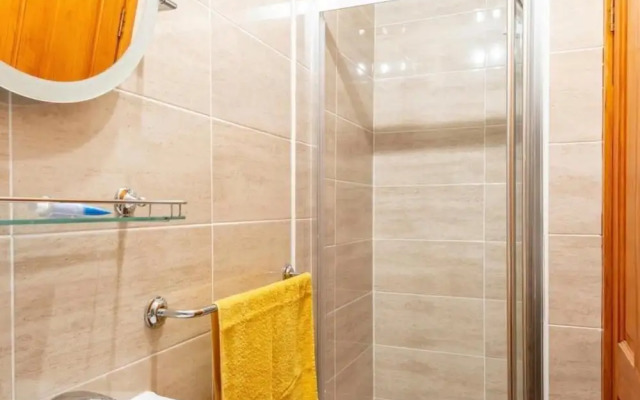 Georges57 2-bed Apartment in Inverness