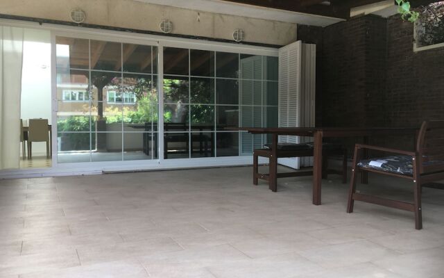 Kahakai Beach Apartments
