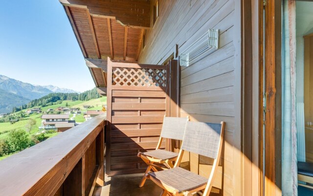 Cozy Apartment in Mühlbach with Garden near Ski Slopes