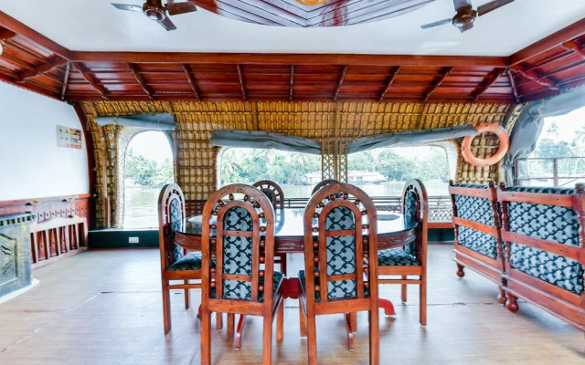 Oyo 24271 Houseboat My Trip 2bhk