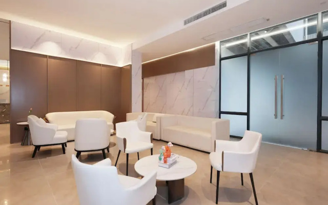 ECHIC Mercure (Guangzhou Baoneng Performing Arts Center Luogang Wanda Plaza)