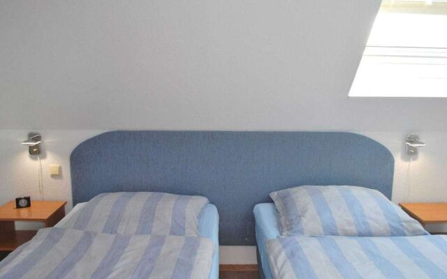 Tranquil Apartment in Ostseebad Kühlungsborn near Sea Beach