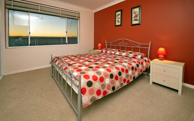 Kiah, Unit 1/53 Victoria Parade