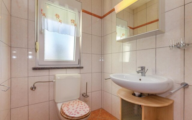 Nice Home in Jadranovo With Sauna, Wifi and 5 Bedrooms
