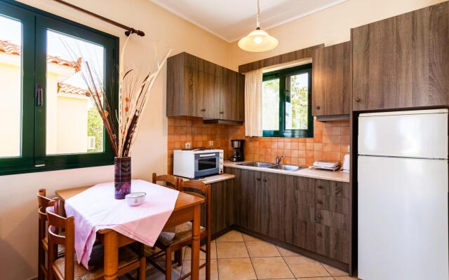 Astros Poolside Home - Summer Hideout