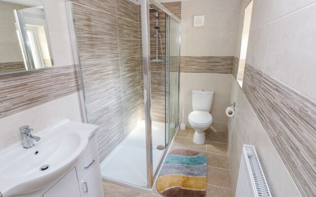 Vineyard Vale 8