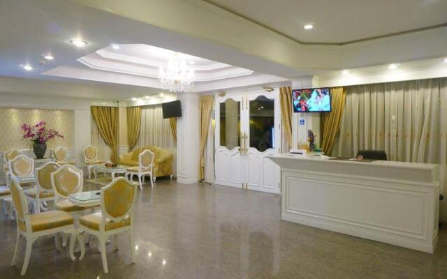 Le Paradis Bangkok Hotel & Residence