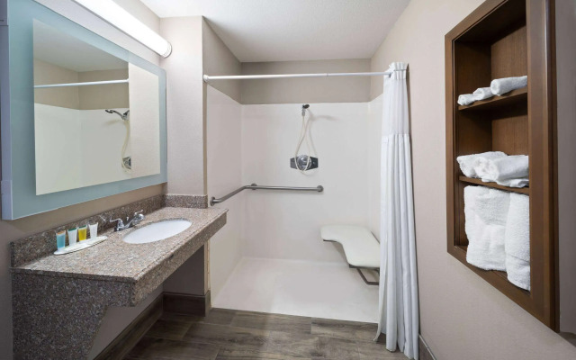 Super 8 by Wyndham Lubbock West