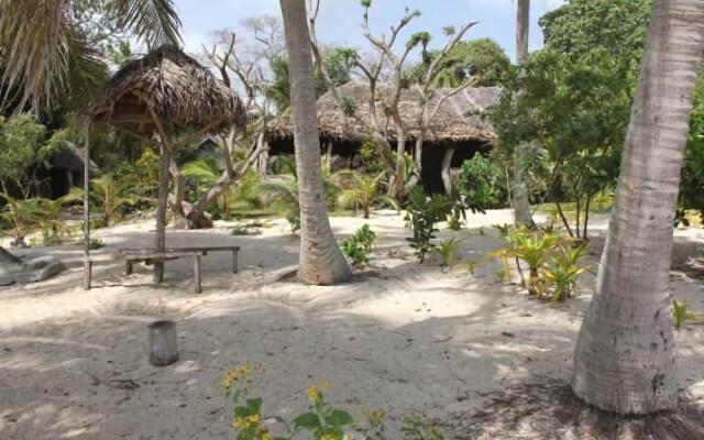 Alofa Beach Bungalows