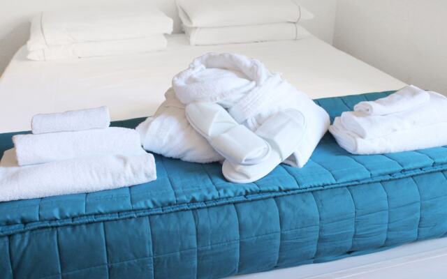 Trevi Fountain 2BR Apartment