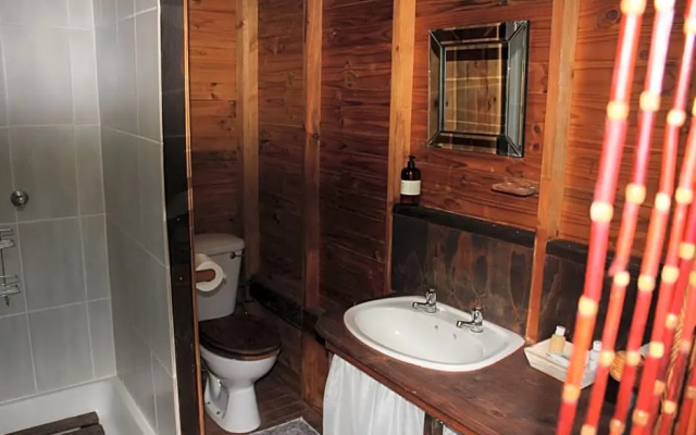 Tamboti Bush Lodge
