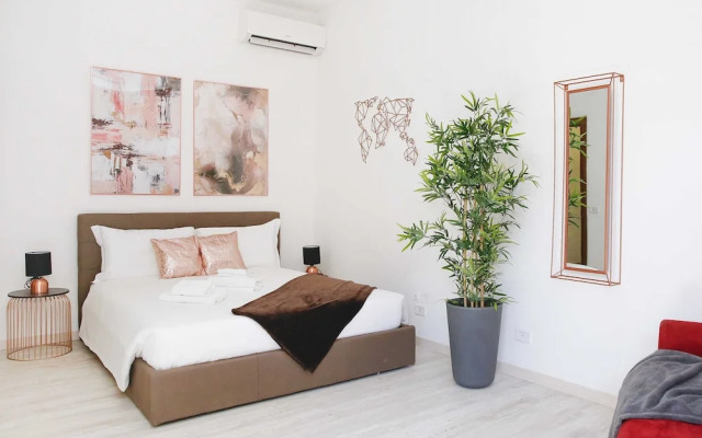 Trastevere Apartment with Patio