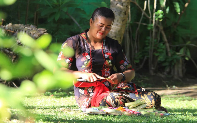Puri Naga Beachfront Cottages