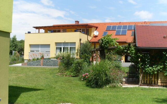 Gästehaus-Frühstückspension Wollautz