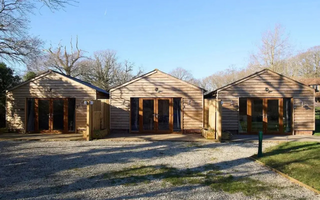 Host Stay Willow Barn