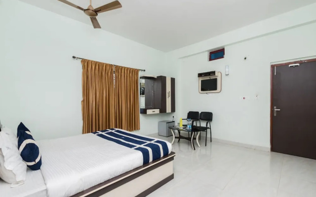 OYO 10398 Hotel Parijayee