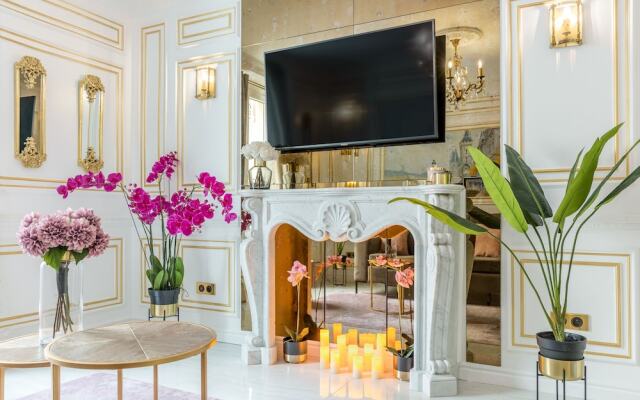 Luxury 2 Bedroom Apartment Eiffel Tower
