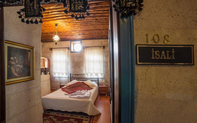 Oriental Cave Suites