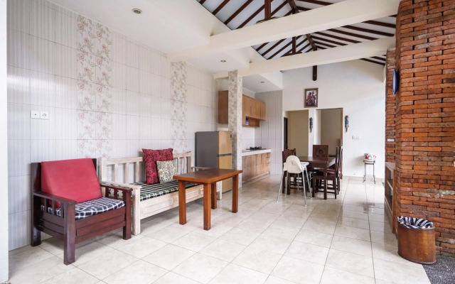 The Janan Villa