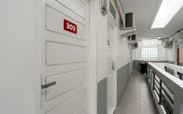 OYO 447 Hutasimo Residence