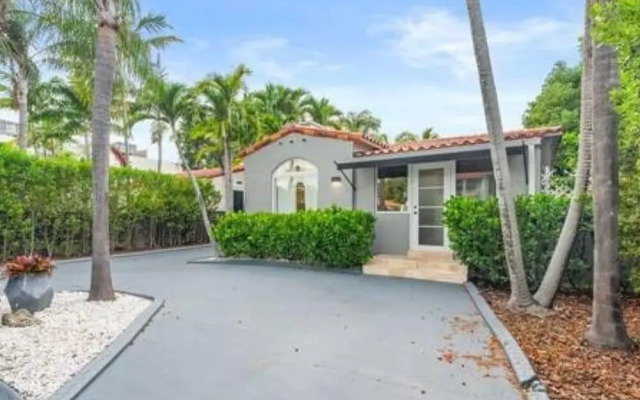 Villa Miami Poolside Paradise