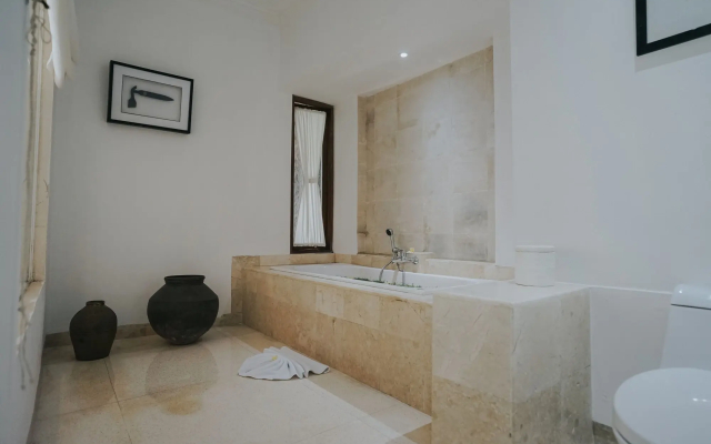 Alam Bidadari Seminyak Villas