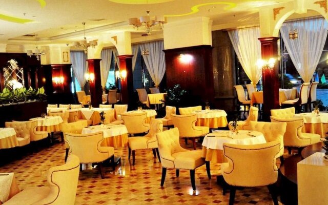 Golden Plaza International Hotel