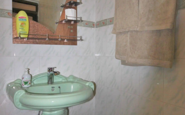 Airport Guesthouse