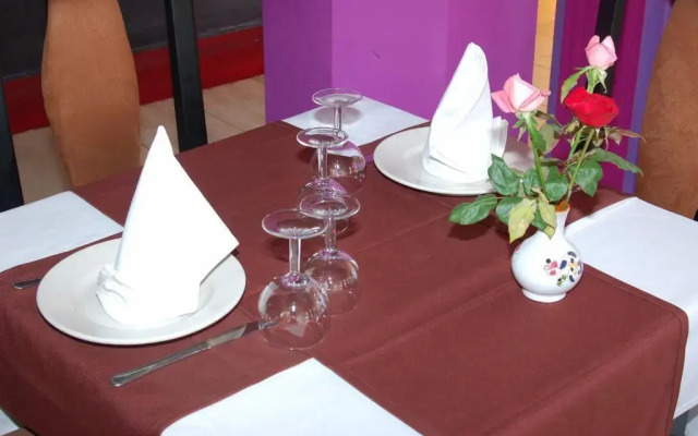 Mabrouk Hotel And Suites